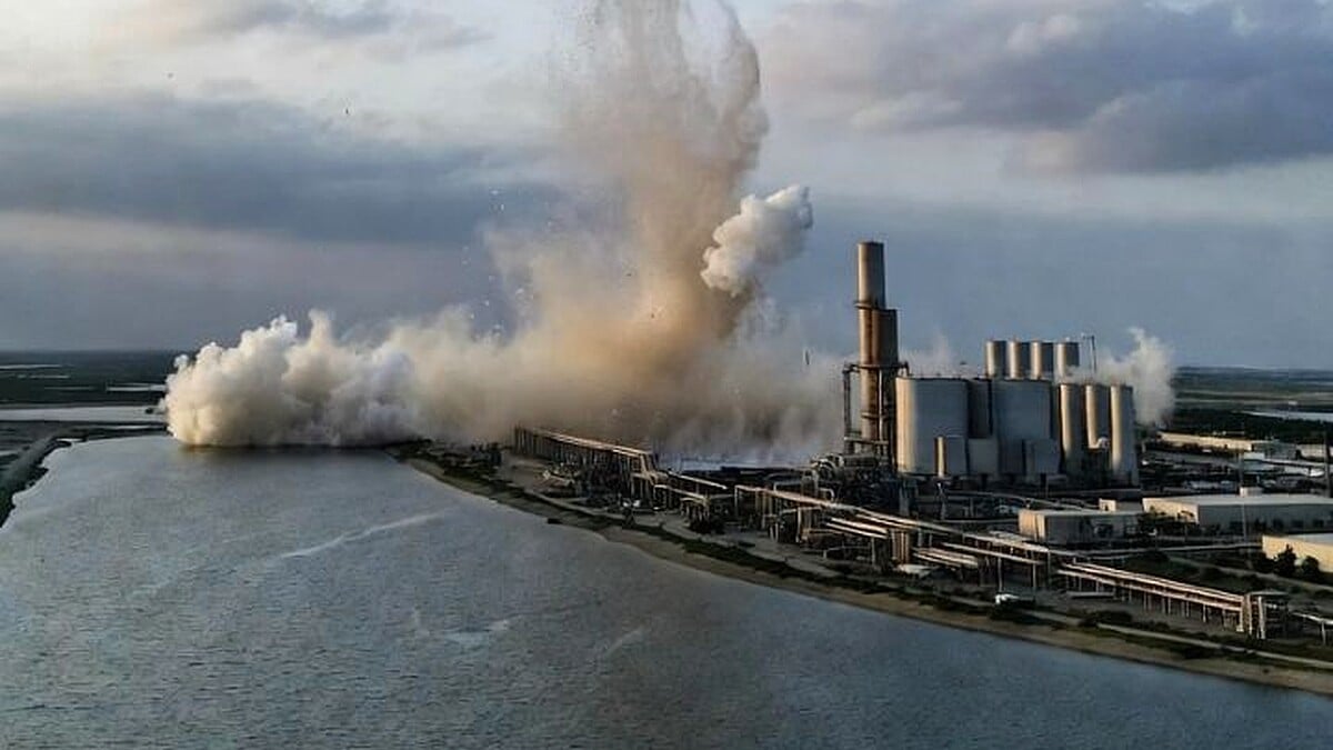 How a single Iranian potential strike on Dubai’s Jebel Ali could cripple UAE?