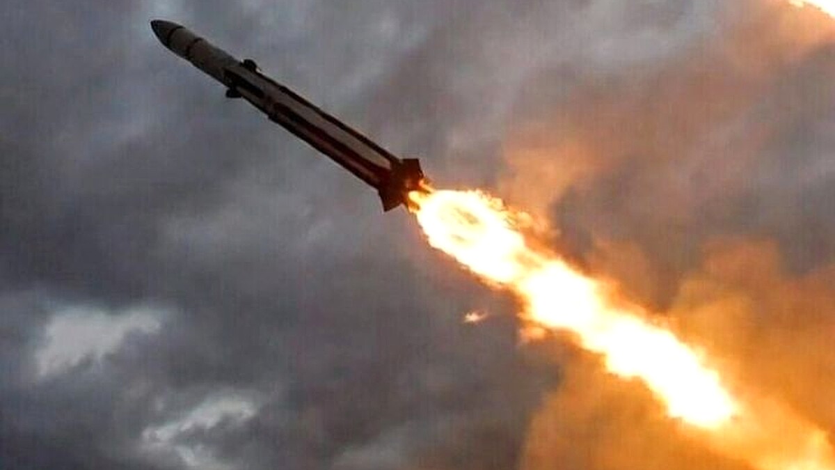 Iran’s asymmetric warfare strategy bleeds US in ongoing conflict.