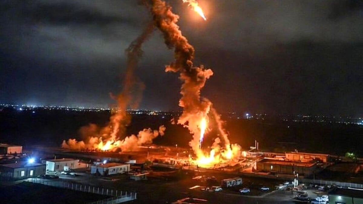 Drone and Rocket Attack on US Victoria Base Near Baghdad Airport