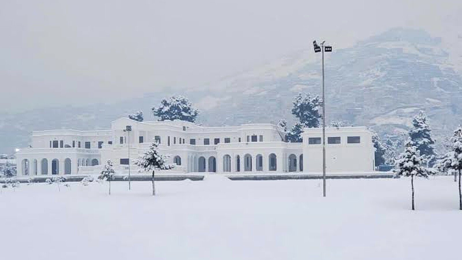 Afghan Taliban Warn of Closure of Pakistan Embassy in Kabul