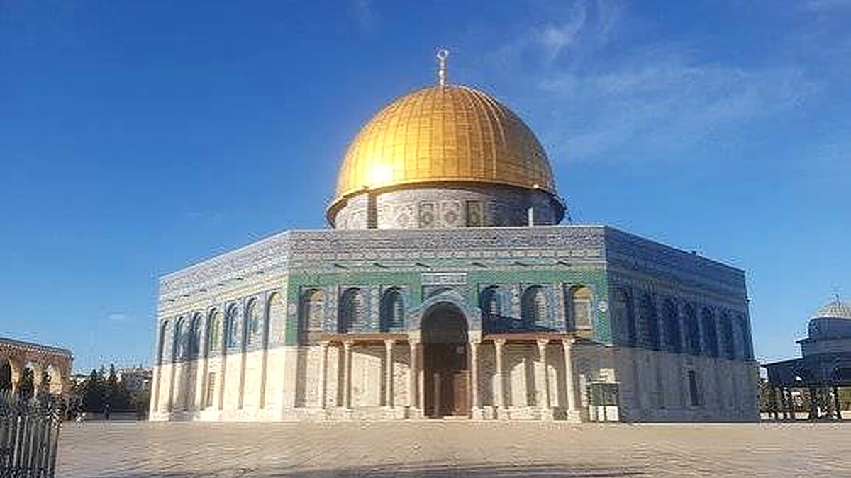 Tucker Carlson Warns of Israeli  Plot to Destroy Al-Aqsa Mosque and Blame Iran