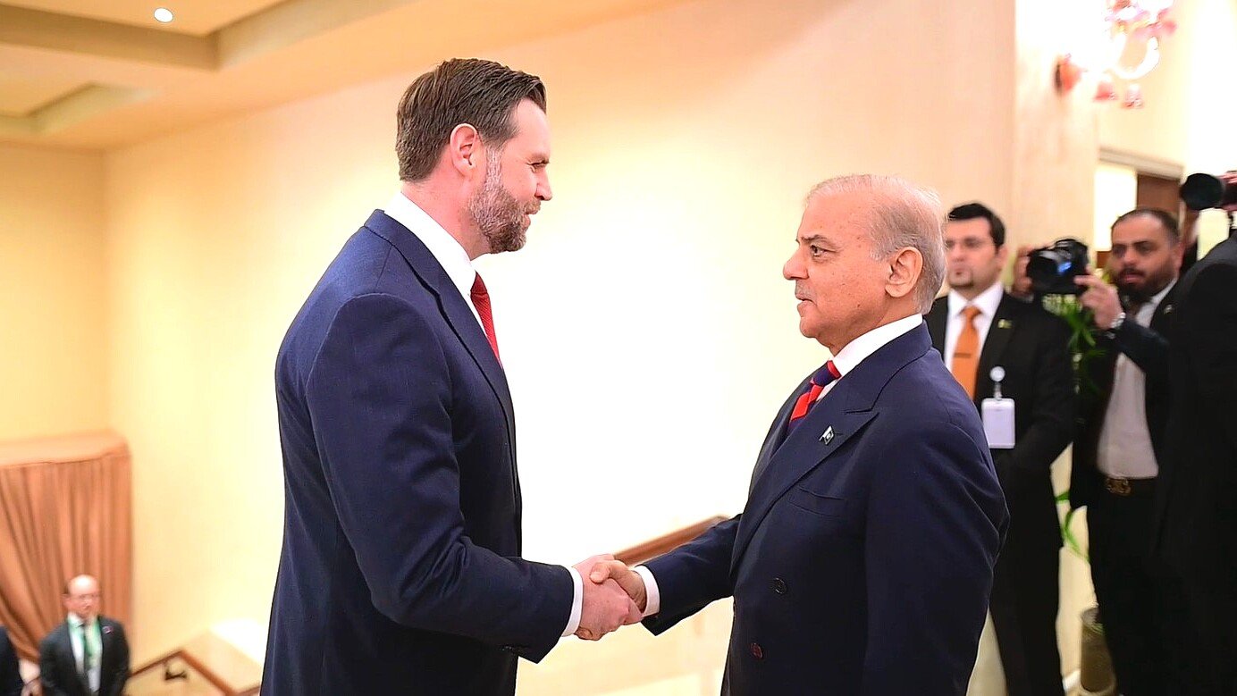 Shehbaz Sharif Holds Important Meeting With JD Vance as Pakistan hosts US-Iran peace talks