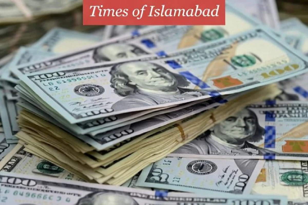 Pakistan Shocked as 100 Billion Dollars Fled Nation in Last Three Years
