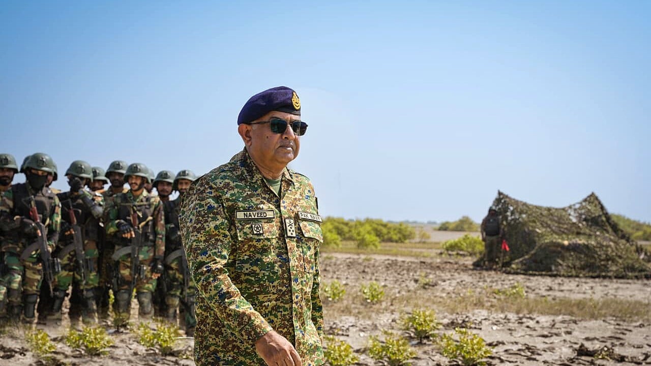 Pakistan Navy Poised to Sink Indian Carrier, Reveals Naval Chief Pakistan Navy Poised to Sink Indian Carrier, Reveals Naval Chief