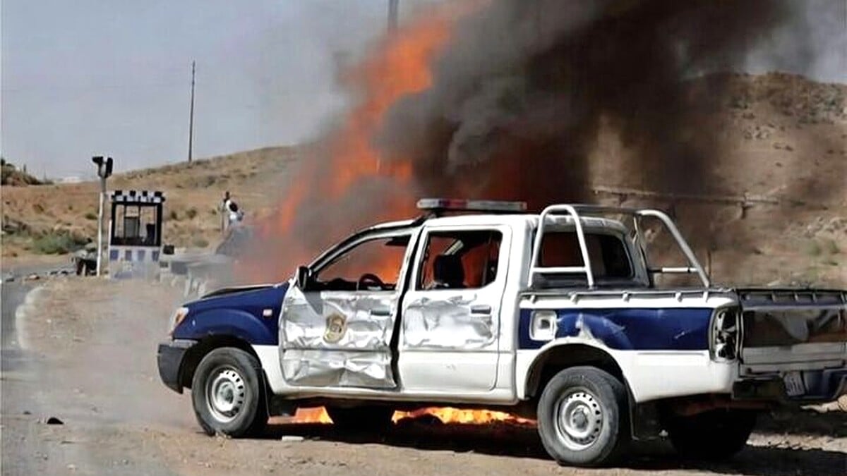 Bomb Blast Targets Pakistan Police Patrol Vehicle Bomb Blast Targets Pakistan Police Patrol Vehicle