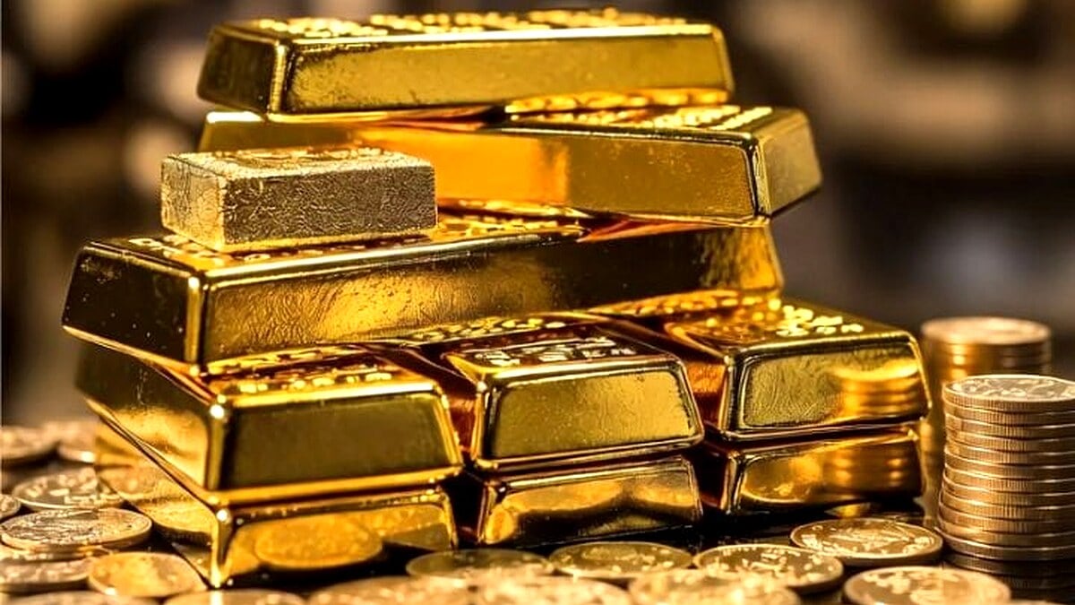 Gold Prices in Pakistan Plunge Amid Global Market Volatility