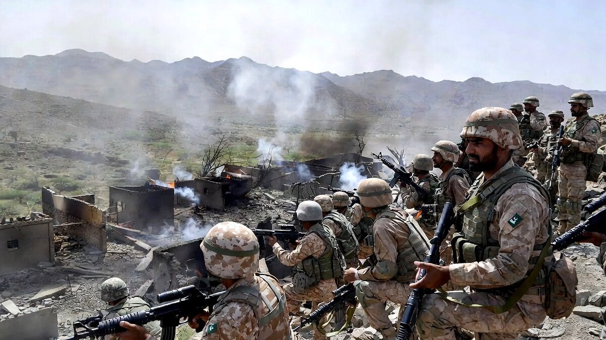 Pakistan Army Retaliatory Strikes Destroy Afghan Taliban Border Posts