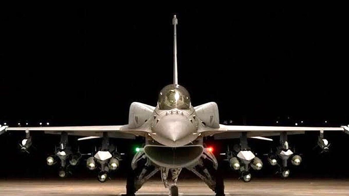 Pakistan F-16 Fleet Set for Major Radar Boost