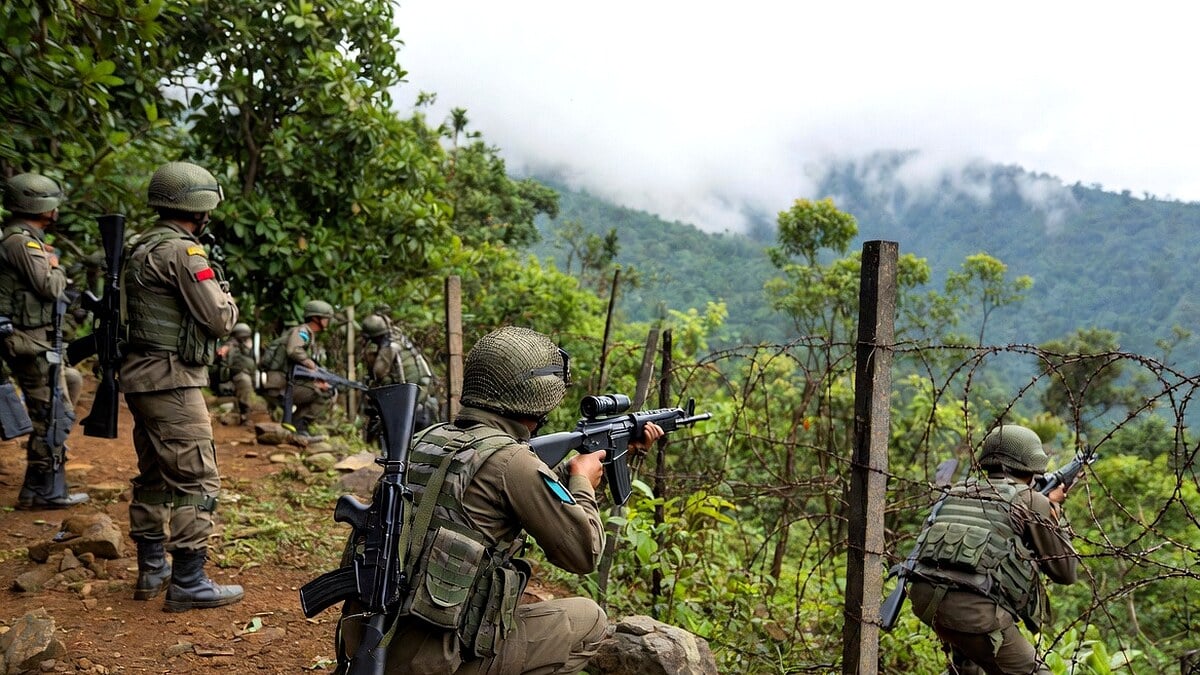 بھارت میں علیحدگی پسندوں کا ⁦Assam⁩ ⁦Rifles⁩ کیمپ پر قبضہ