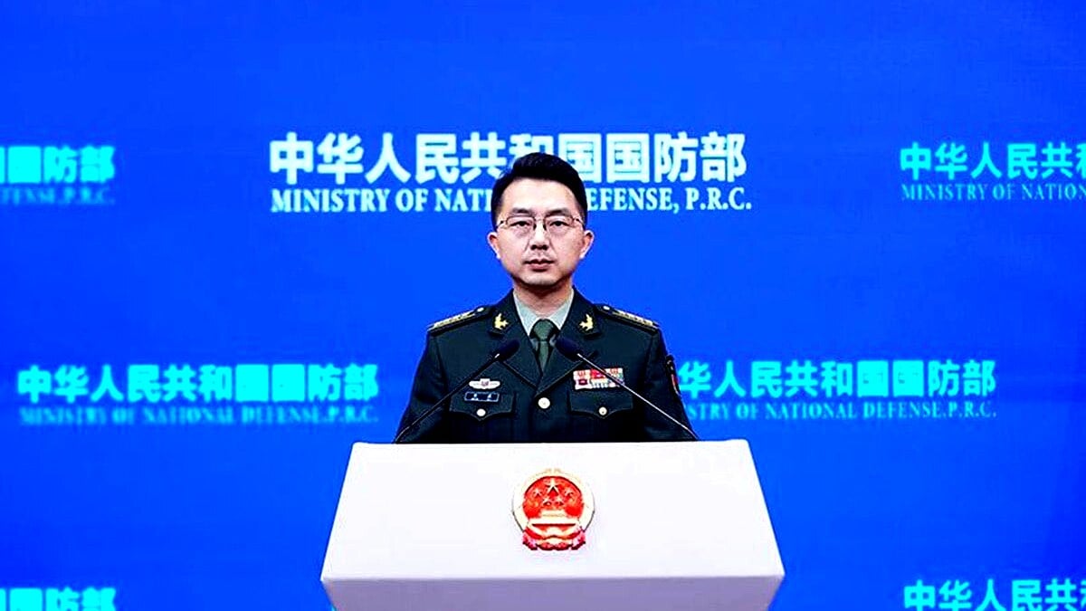 China Confirms Submarine Delivery to Pakistan Amid Jet Collaboration Talks