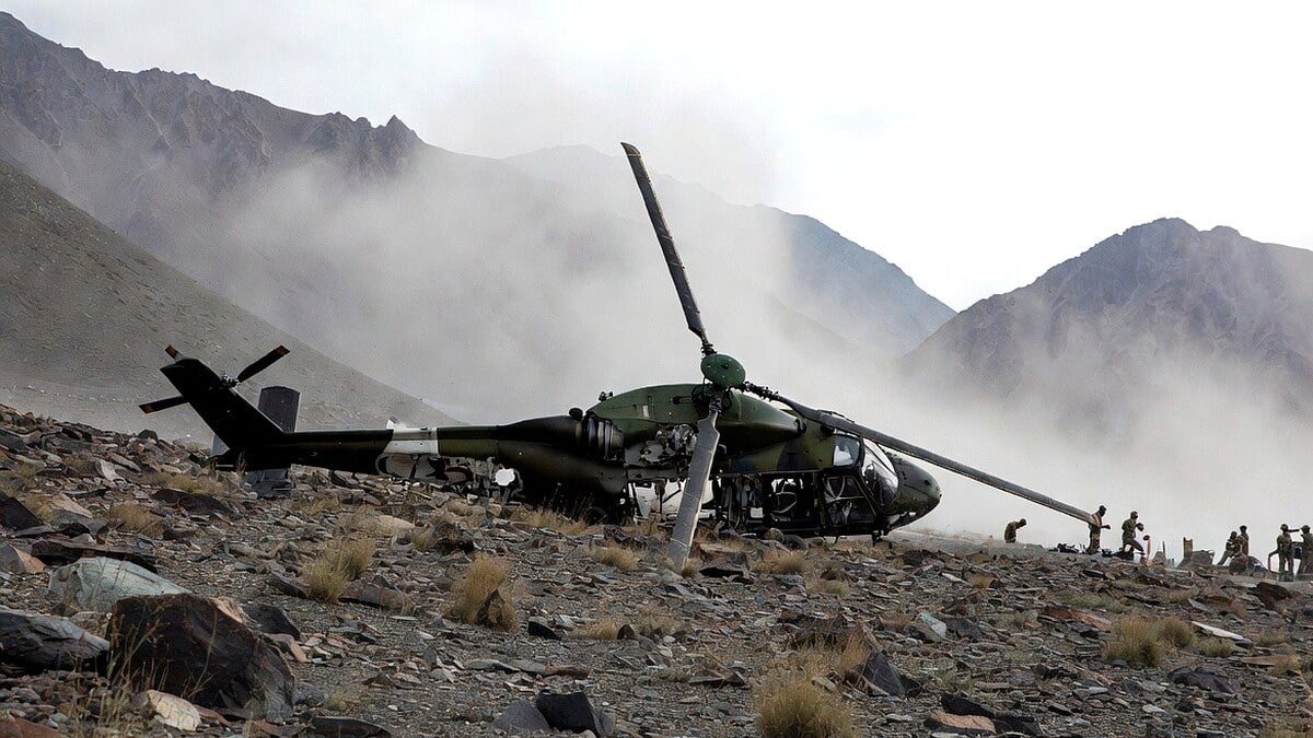 Indian Army Cheetah Helicopter Crashes in Ladakh with Major General Indian Army Cheetah Helicopter Crashes in Ladakh with Major General