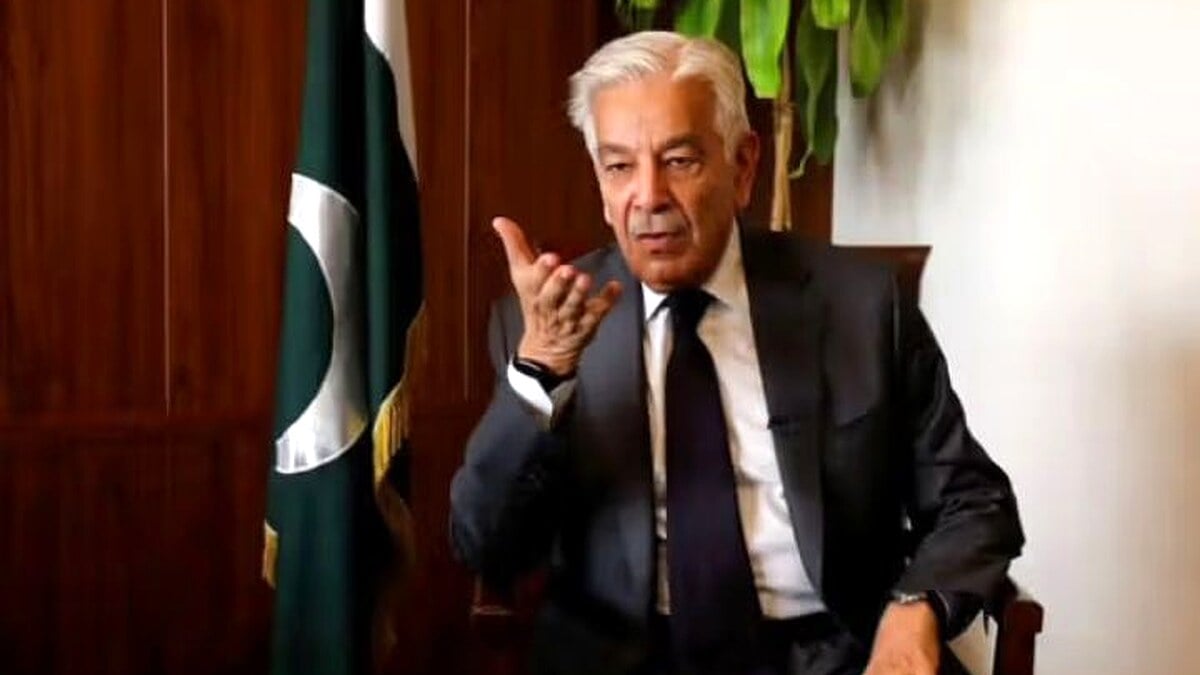 Khawaja Asif Hits Out at Afghan Taliban of Acting as India’s Proxy