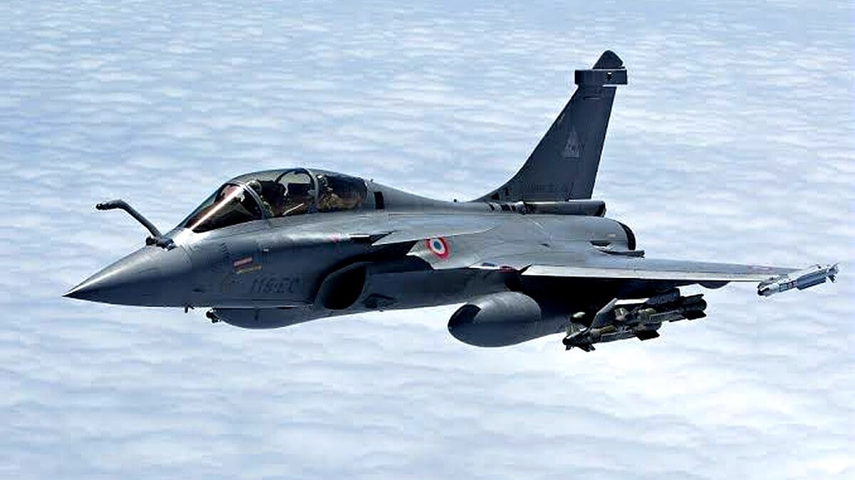 Pakistan EW Forces 4 Rafale Jets into Srinagar Emergency Landing