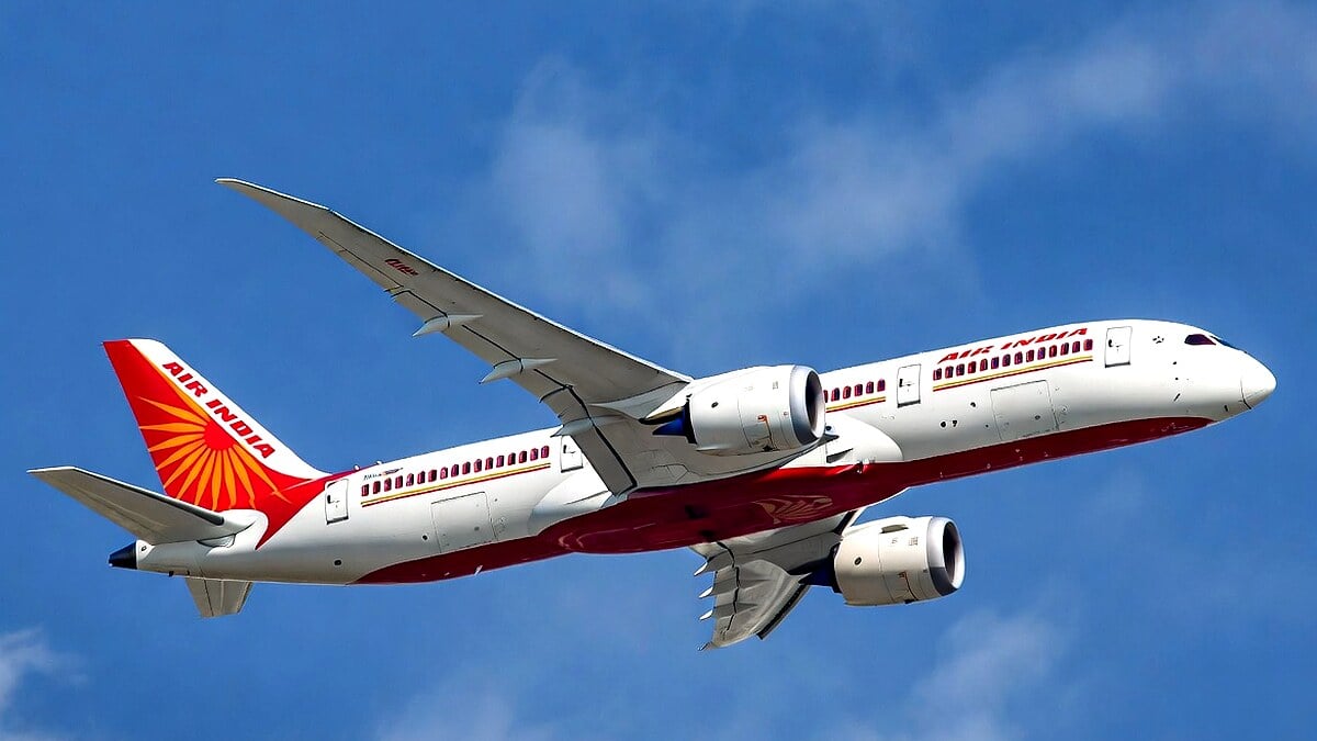 Pakistan Extends Airspace Ban on Indian Aircrafts Pakistan Extends Airspace Ban on Indian Aircrafts