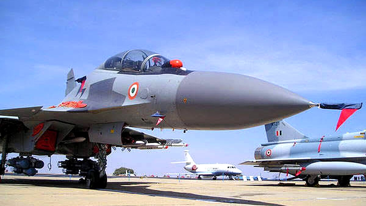 IAF کے Su-30MKI طیاروں میں زنگ اور خراب دیکھ بھال کے آثار IAF کے Su-30MKI طیاروں میں زنگ اور خراب دیکھ بھال کے آثار