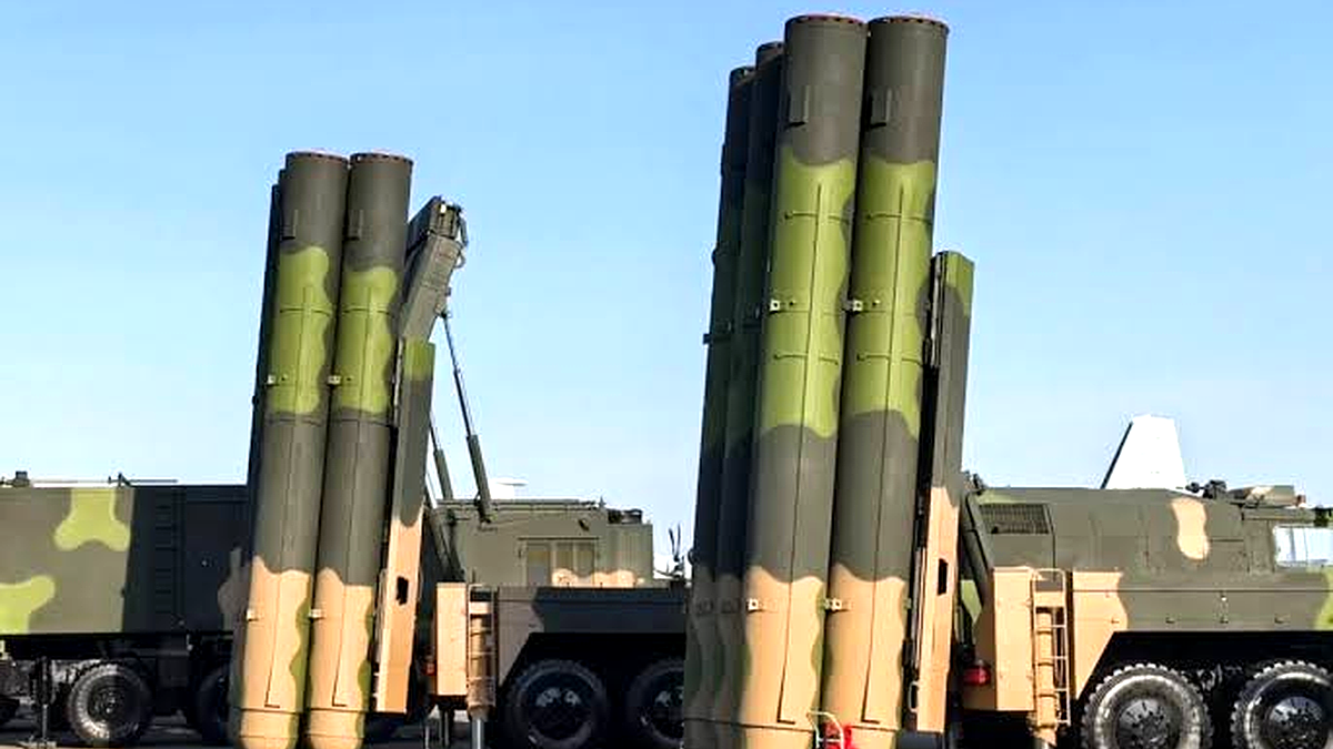 بھارت نے S-400 کے مزید پانچ اسکواڈرن کی منظوری دے دی بھارت نے S-400 کے مزید پانچ اسکواڈرن کی منظوری دے دی