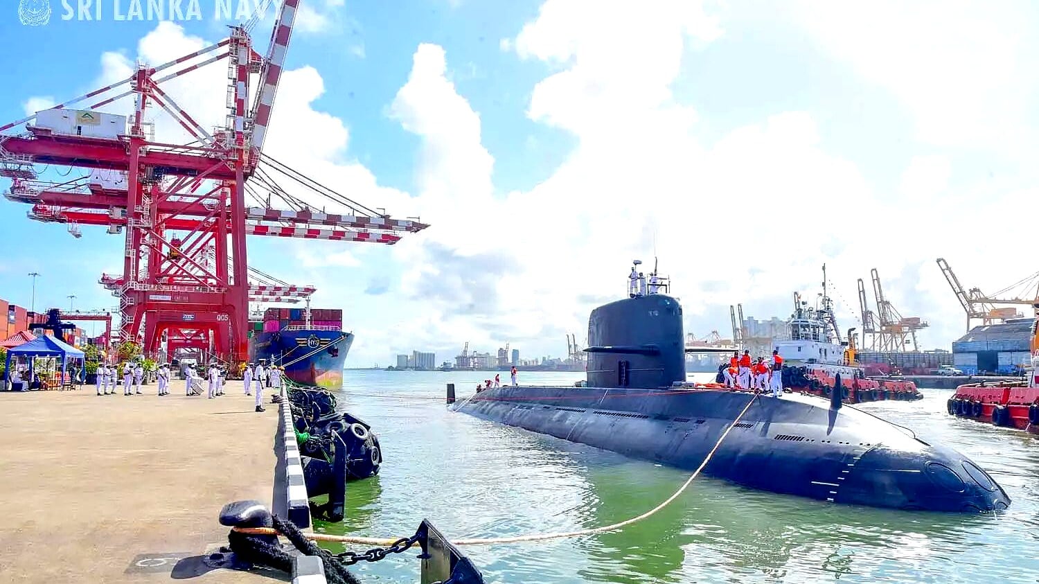 India Shocked by Pakistani Submarine and Warships Near Its Doorsteps