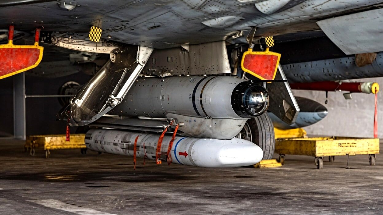 پاکستان ایئر فورس نے ⁦H-4⁩ ہتھیار متعارف کرادیا