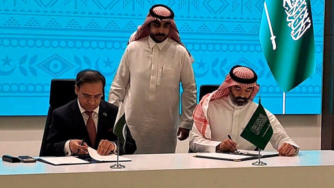 Pakistan and Saudi Arabia Ink Deal for Karachi Maritime Zone Development Pakistan and Saudi Arabia Ink Deal for Karachi Maritime Zone Development