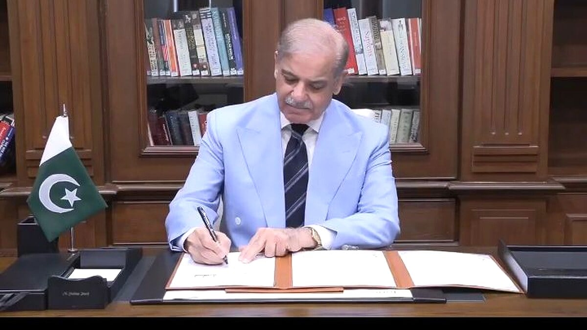 پاکستان نے امریکہ-ایران مذاکرات میں اہم کردار ادا کیا پاکستان نے امریکہ-ایران مذاکرات میں اہم کردار ادا کیا