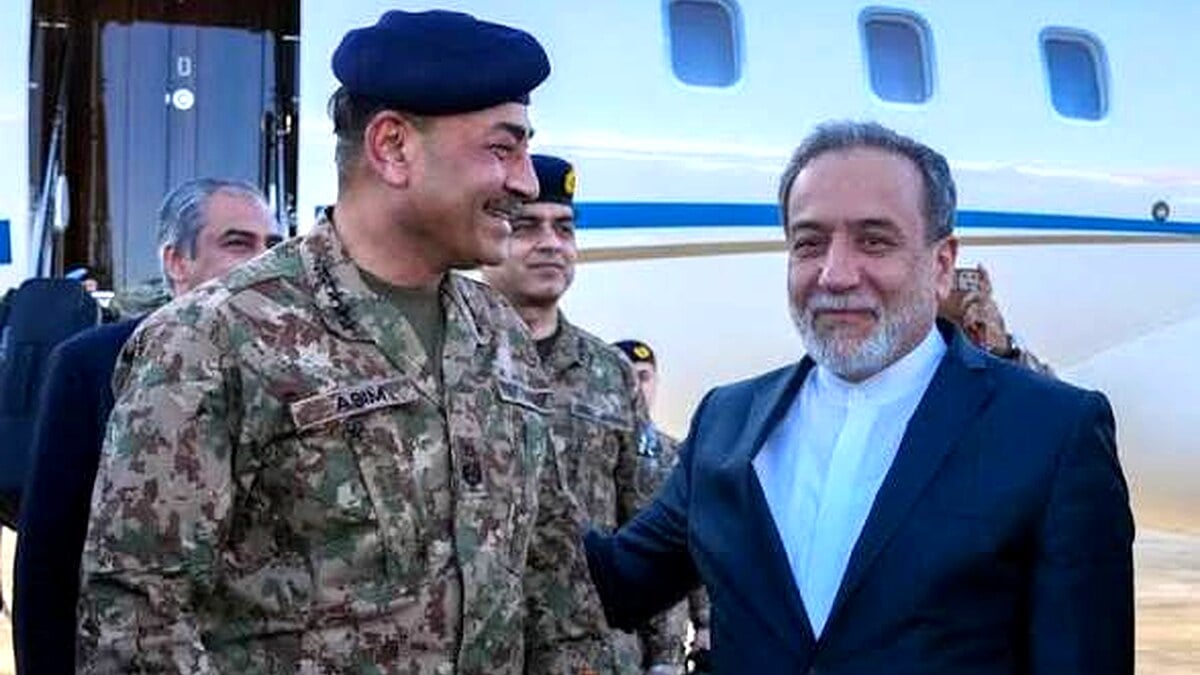 Pakistan Plays Critical Mediation Role As Iran-US Diplomatic Process Survives Major Crisis Pakistan has emerged once again as a key diplomatic intermediary in the Middle East after rapid developments over the past few hours helped prevent