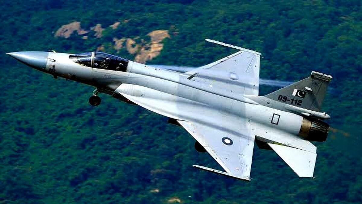 Pakistan Produces Over 200 JF-17 Thunder Fighter Jets Pakistan Produces Over 200 JF-17 Thunder Fighter Jets