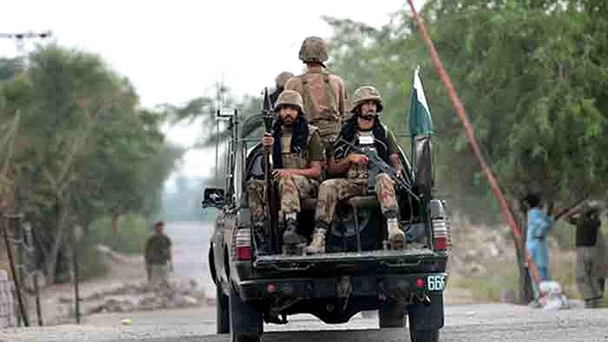 Pakistani Forces Execute Major Anti-Terror Operation in North Waziristan