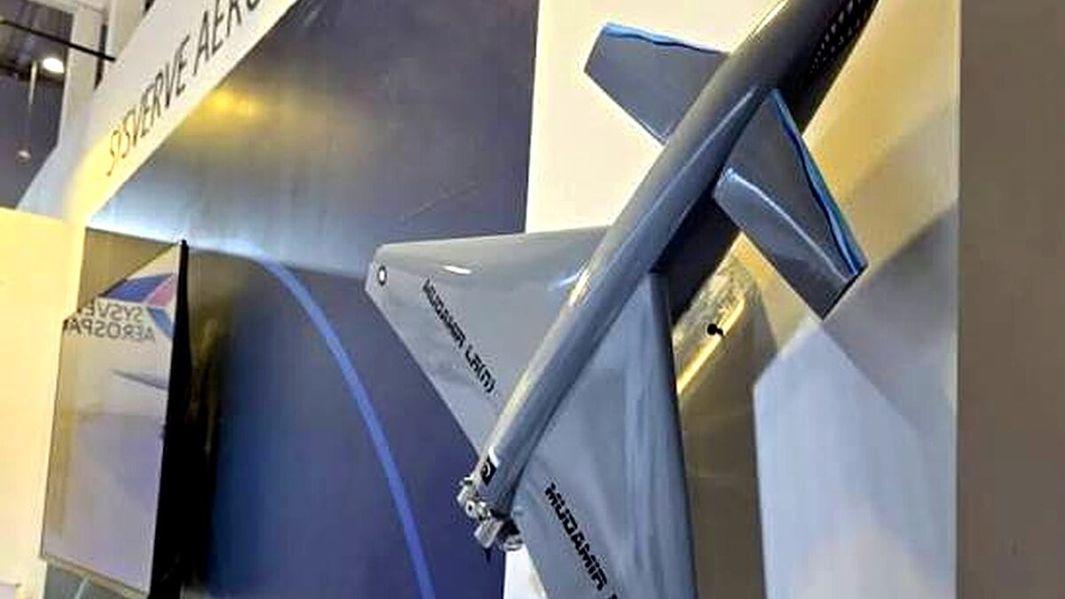 Pakistan Navy Unveils Mudamir-LR Kamikaze Drone in Arabian Sea Pakistan Navy Unveils Mudamir-LR Kamikaze Drone in Arabian Sea