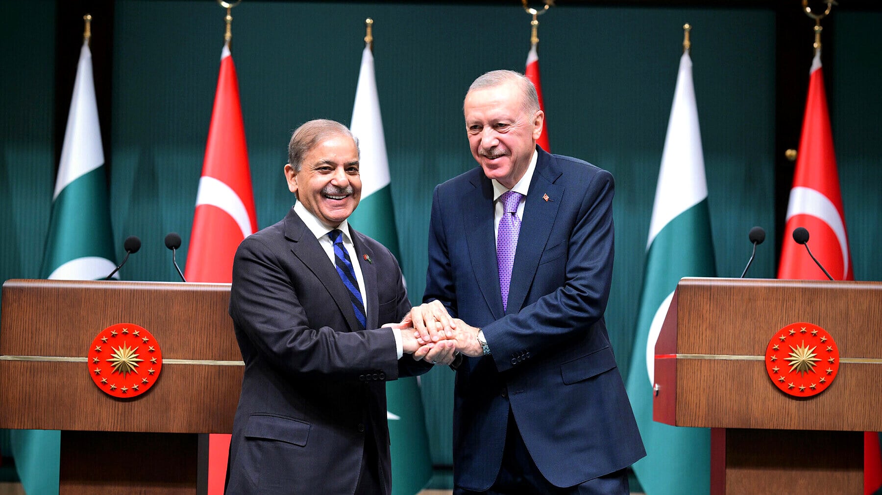 Shahbaz Sharif Praises Erdogan for Leadership in Turkey's Development Shahbaz Sharif Praises Erdogan for Leadership in Turkey’s Development