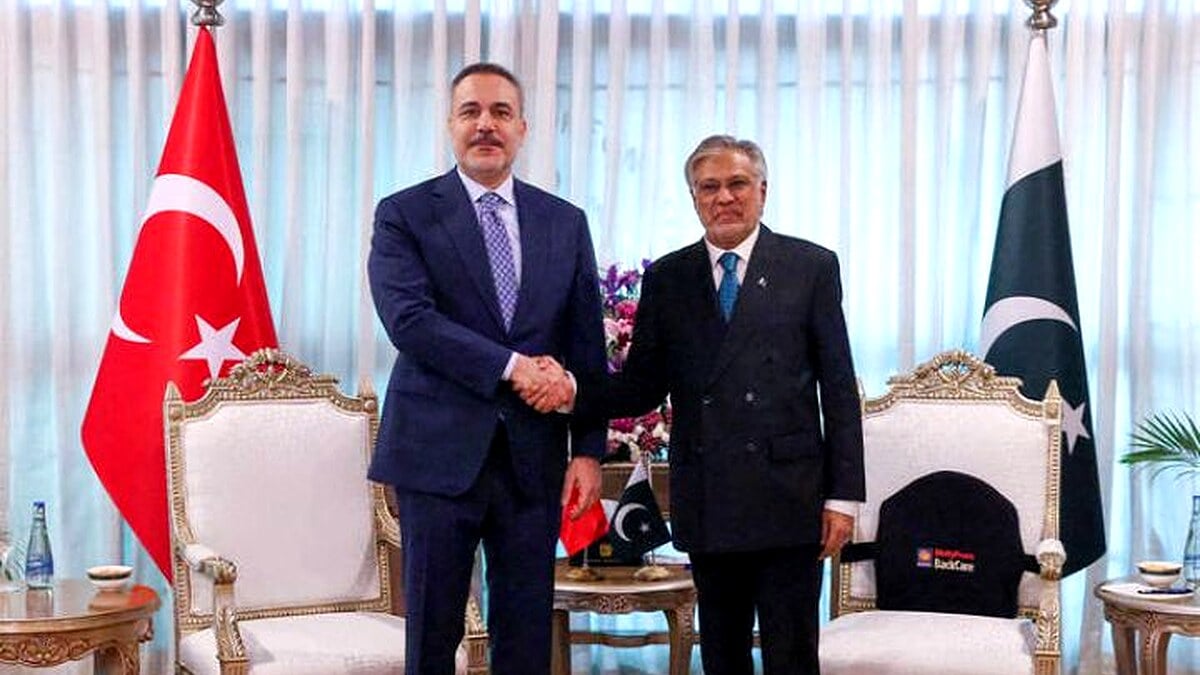 Pakistan and Turkey Discuss Key Regional Issues Ahead of Istanbul Summit Pakistan and Turkey Discuss Key Regional Issues Ahead of Istanbul Summit