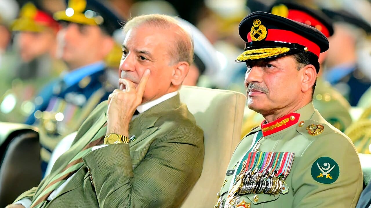 Pakistan Seeks $10 Billion Facility Amid Warming US Ties